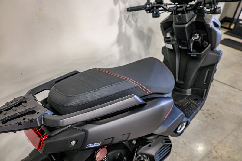 2024 Yamaha ZUMA 125 MATTE BLACKImage 7