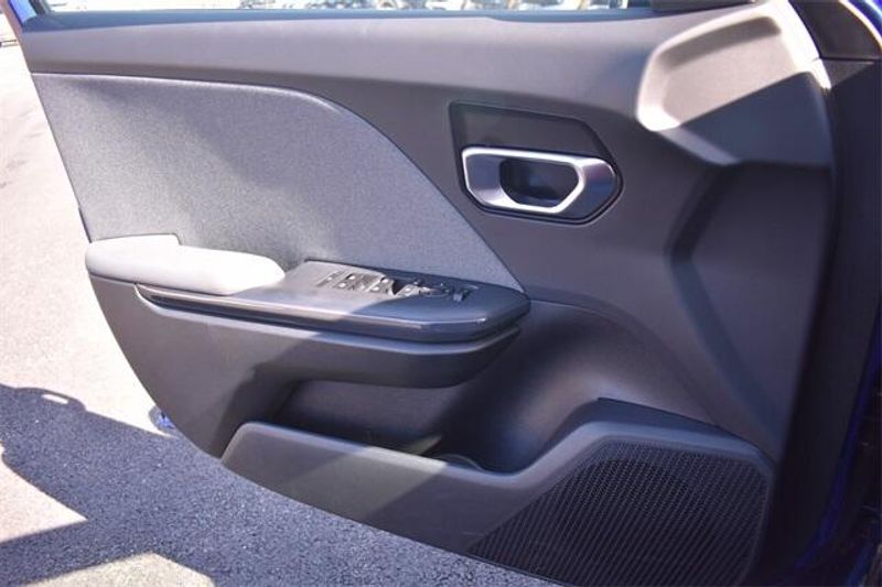 2025 Kia K4 EXImage 27