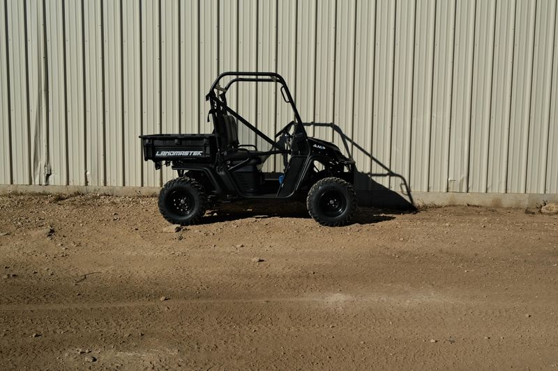 NEW 2025 LANDMASTER AMP STANDARD CAB CLASSIC EDITION Image 2