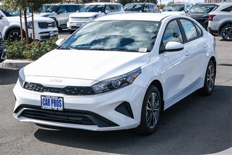 2024 Kia Forte LXSImage 12