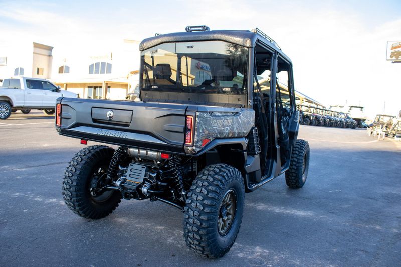 NEW 2026 CAN-AM DEFENDER MAX XT HD11 WITH 1025 INCH TOUCHSCREEN Image 4