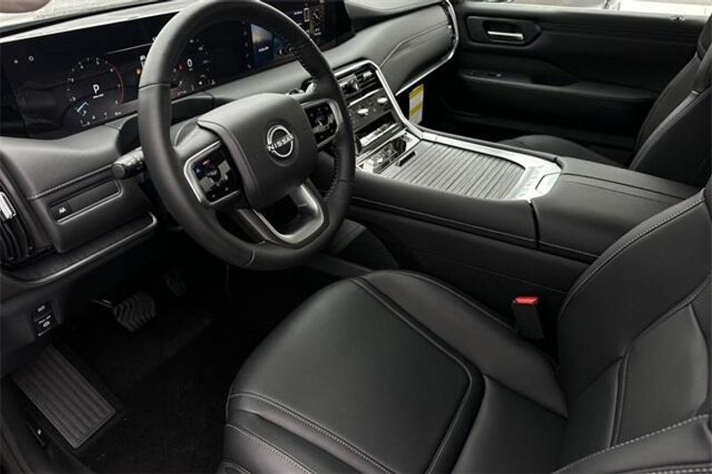 New 2025 Nissan Armada SVImage 7