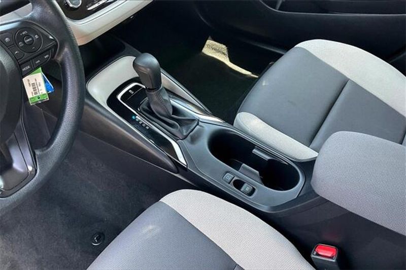 2024 Toyota Corolla LEImage 17