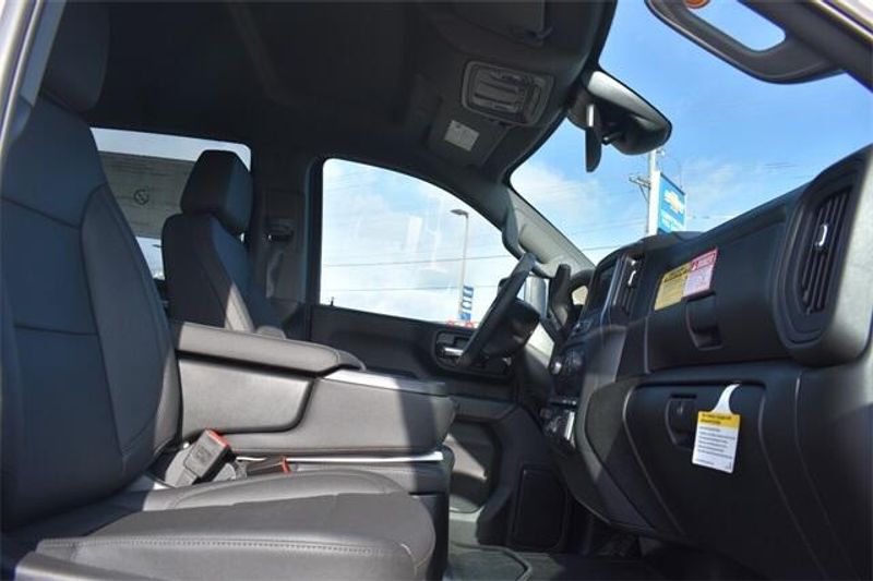 2025 Chevrolet Silverado 3500HD Work TruckImage 15