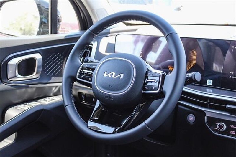 2025 Kia Sorento SImage 8