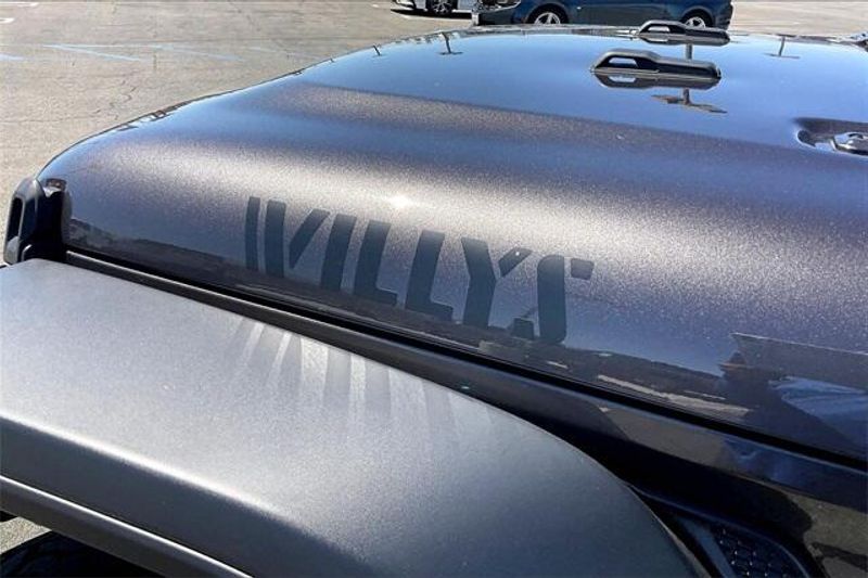 New 2025 Jeep Wrangler 4-door WillysImage 13