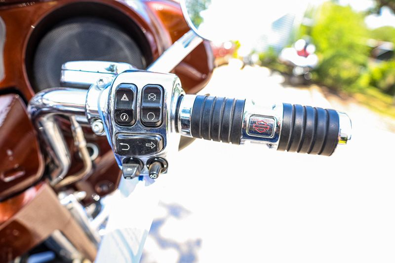 2019 HARLEY LIMITED ELECTRIC GLIDE CVO LIMITED  ROOT BEER Image 23