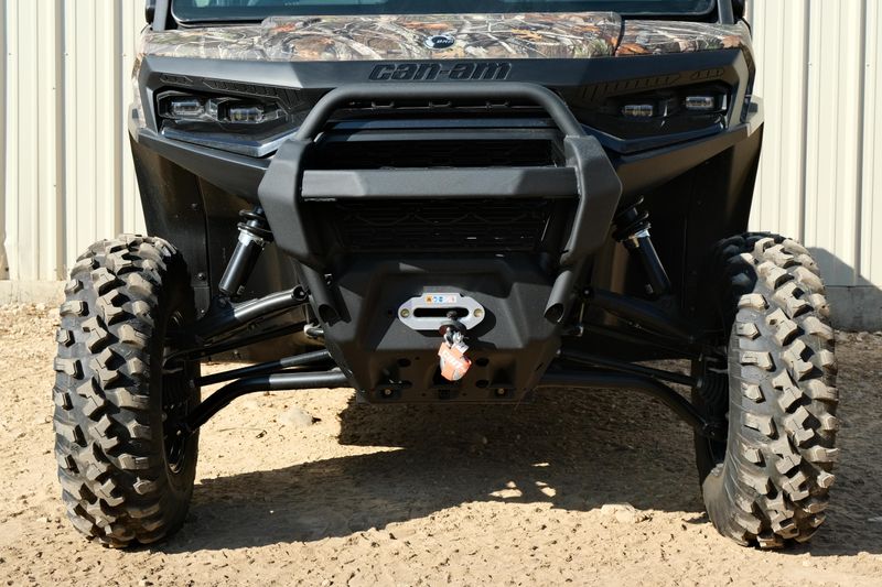 NEW 2026 CAN-AM DEFENDER MAX XT CAB HD11 WITH 1025 INCH TOUCHSCREEN Image 9