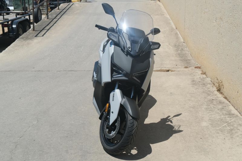 2024 Yamaha XMAX GRAY Image 9