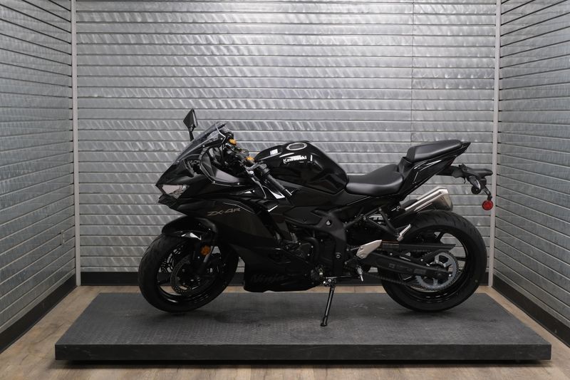 NEW 2026 KAWASAKI NINJA ZX-4R ABS Image 6