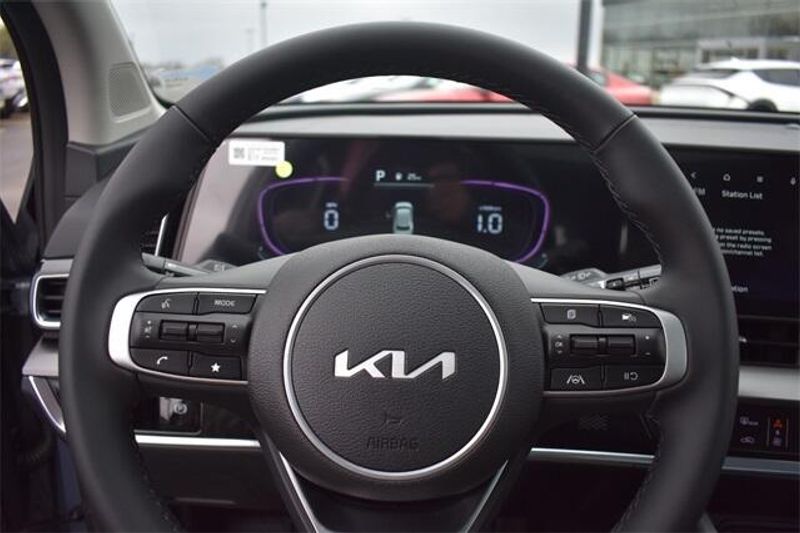 2025 Kia Sportage EXImage 28
