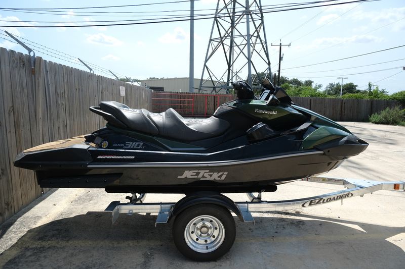 2023 Kawasaki JET SKI ULTRA 310LX Image 5