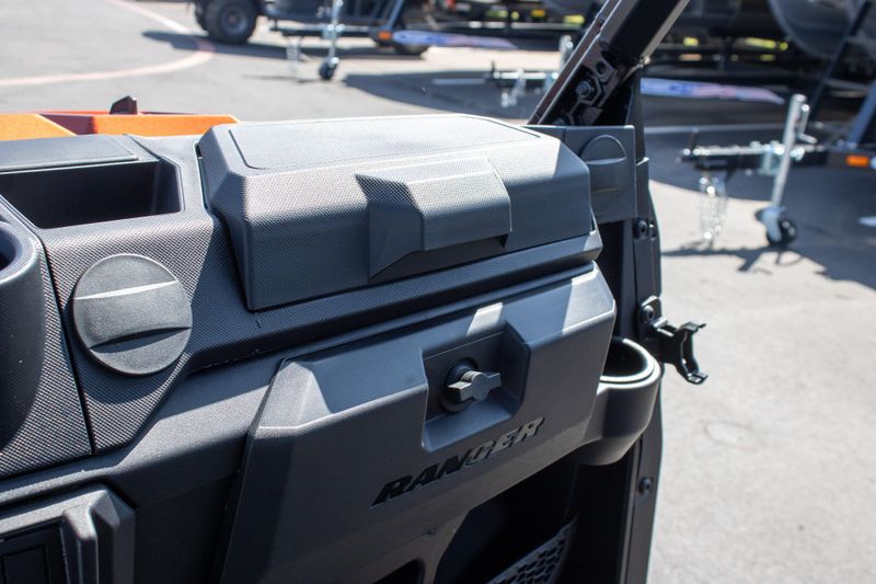 NEW 2026 POLARIS RANGER CREW XP 1000 PREMIUM Image 19