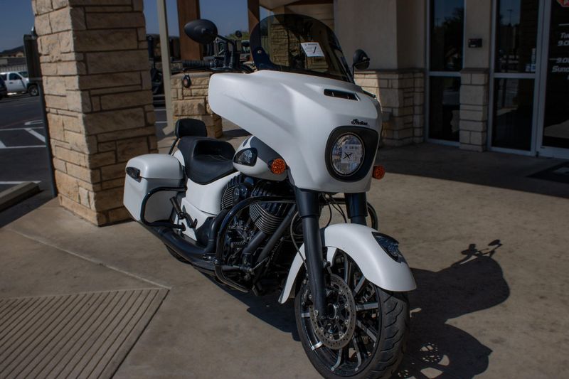 USED 2019 INDIAN MOTORCYCLE CHIEFTAIN DARK HORSE Image 2