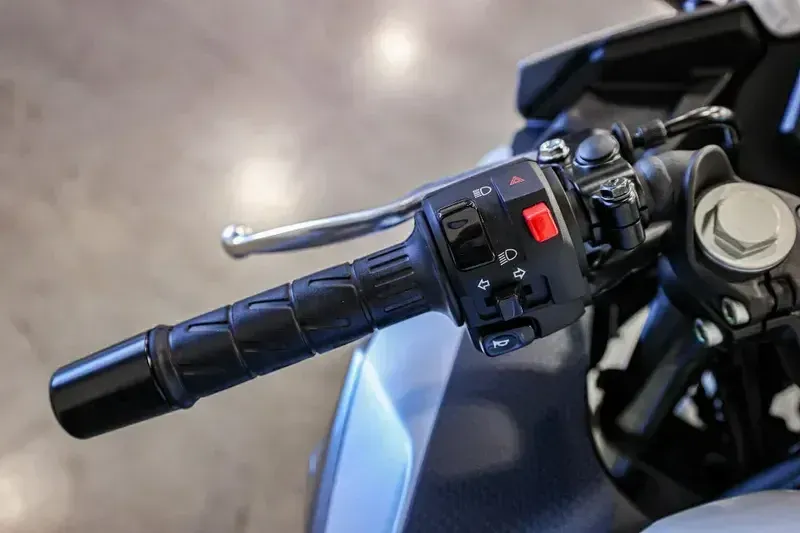 2025 Kawasaki NINJA 500 ABS Image 5