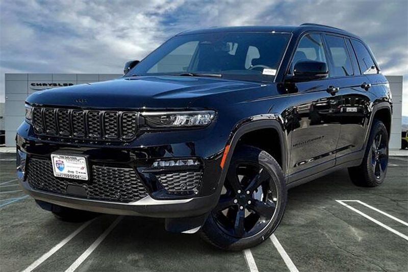 New 2025 Jeep Grand Cherokee Limited 4x4Image 1