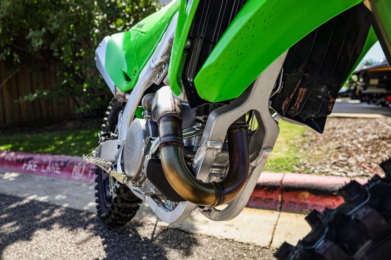 New 2026 Kawasaki KX450  LIME GREEN Image 8
