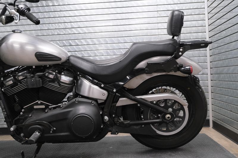 USED 2020 HARLEY SOFTAILSTREET BOB Image 15