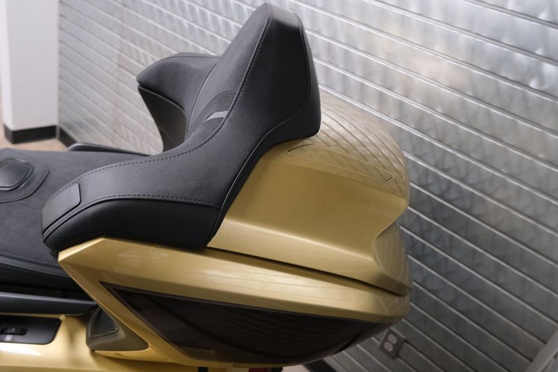 NEW 2025 HONDA GOLD WING TOUR DCT 50TH ANNIVERSARY Image 19