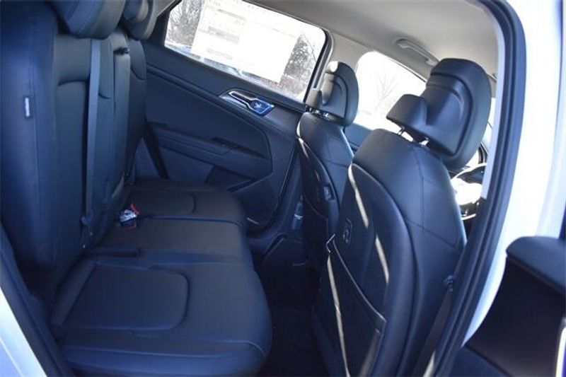 2025 Kia Sportage EXImage 13
