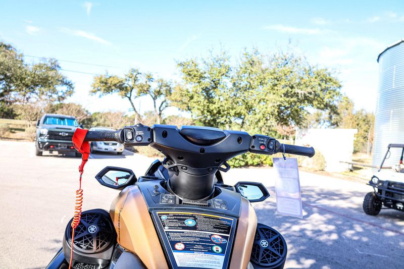 2025 Yamaha FX CRUISER HO WITH AUDIO COPPER AND BLACK Image 6