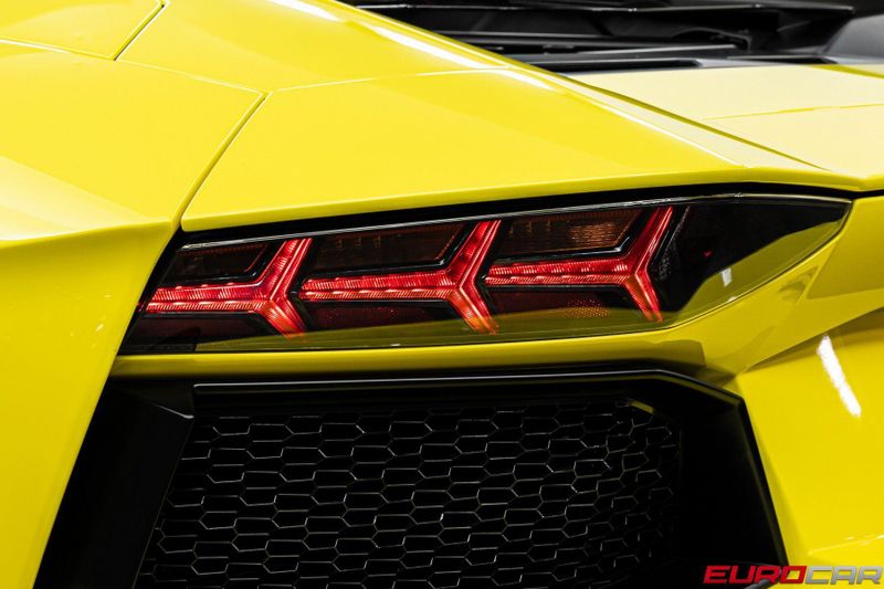 2015 Lamborghini Aventador *FRONT AXLE LIFT * IMMACULATE CONDITION*Image 18