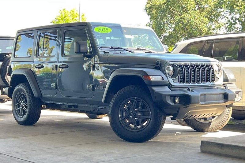 2025 Jeep Wrangler Unlimited Sport S photo 2