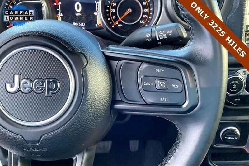 Used 2022 Jeep Wrangler Sport SImage 19