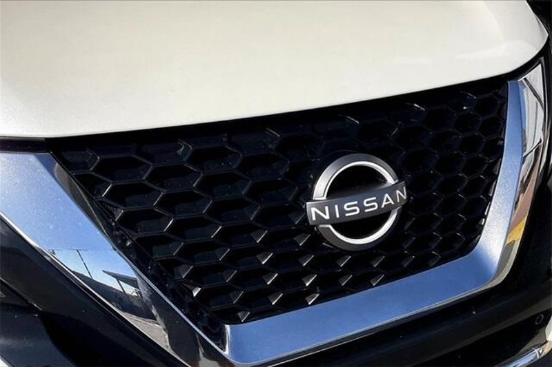 2023 Nissan Murano SVImage 30
