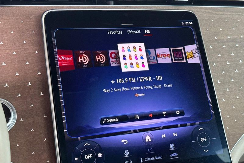 Used 2023 Mercedes-Benz EQS 450Image 21