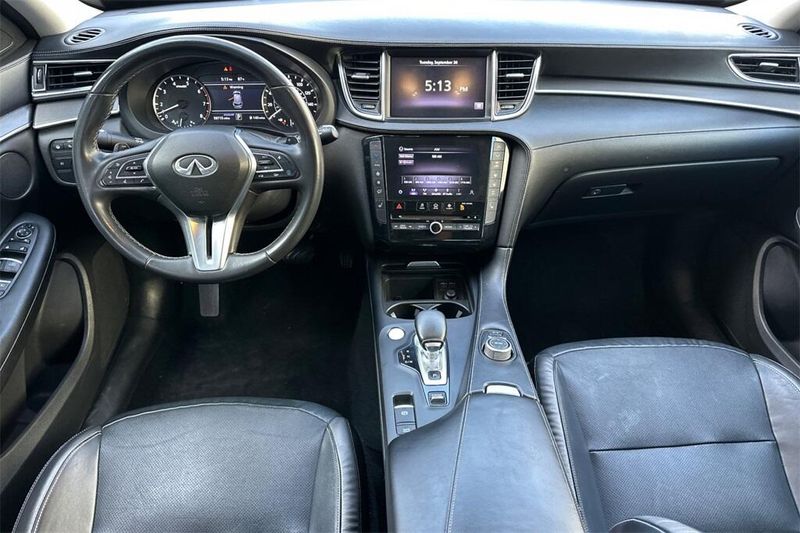 2022 Infiniti QX50 Luxe photo 13