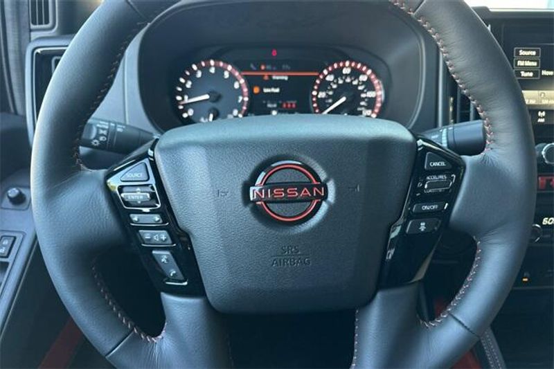 New 2025 Nissan Frontier PRO-XImage 19