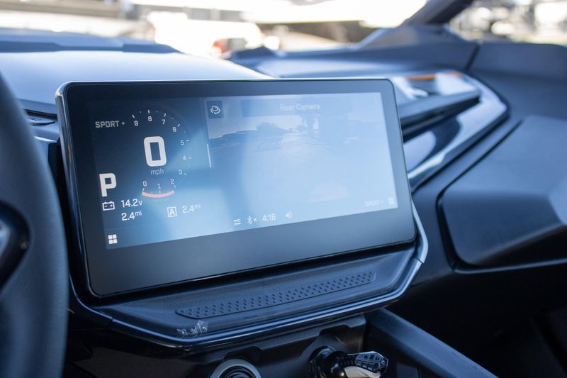 NEW 2026 CAN-AM MAVERICK R MAX X WITH SMARTSHOX 999T DCT Image 29