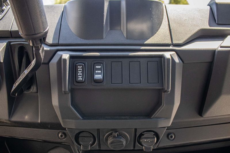 2025 Polaris RANGER CREW XP 1000 PREMIUM BLUE SLATE METALLIC SMOKE Image 6