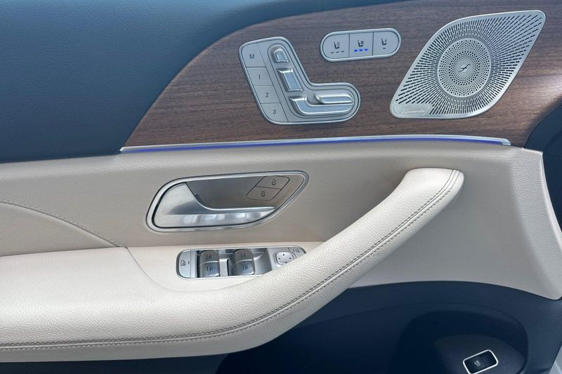 Used 2026 Mercedes-Benz GLE 450Image 11