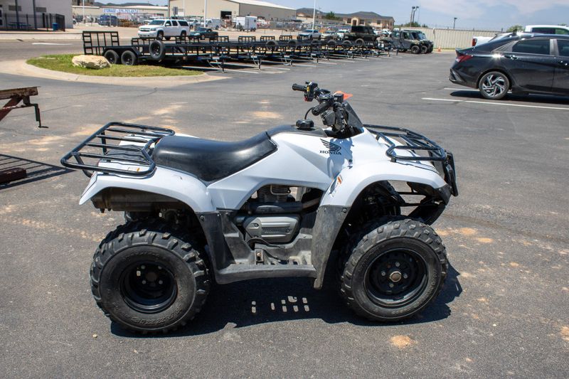 USED 2018 HONDA FOURTRAX RECON ES Image 6