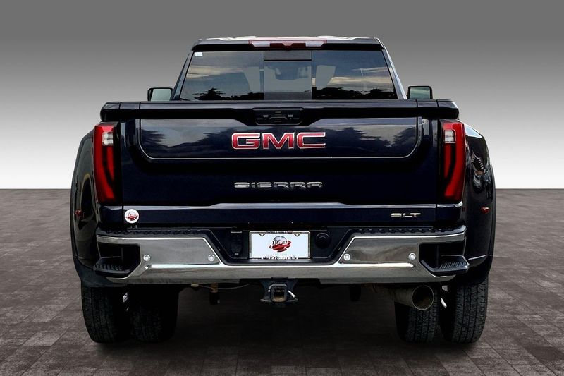 2024 Gmc Sierra HD SLT photo 4
