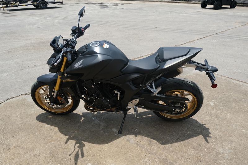 2025 Honda CB1000 HORNET SP MATTE BLACK METALLIC Image 6