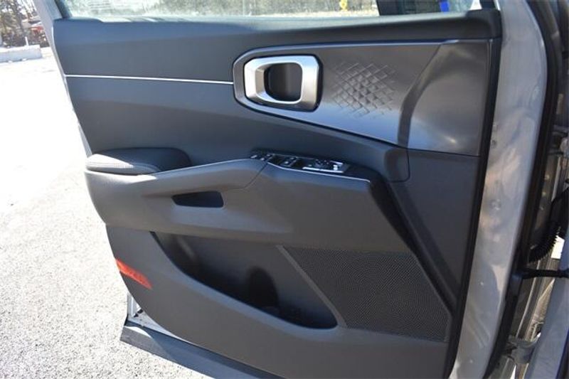 New 2025 Kia Sorento SImage 31
