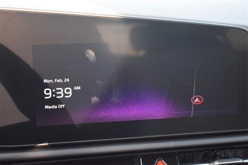 New 2025 Kia Niro EX TouringImage 30