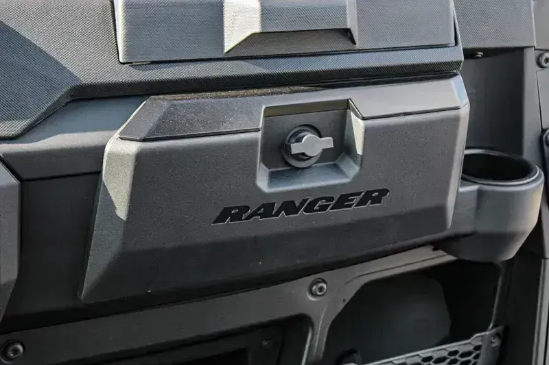 NEW 2026 POLARIS RANGER CREW XP 1000 PREMIUM Image 12