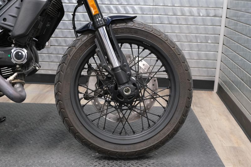 USED 2024 DUCATI SCRAMBLER NIGHSHIFT Image 12