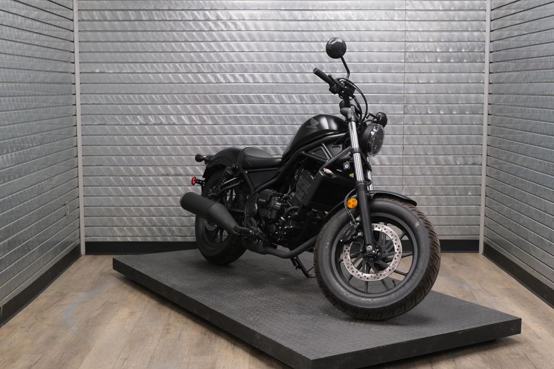 USED 2026 HONDA REBEL 300 E-CLUTCH Image 1