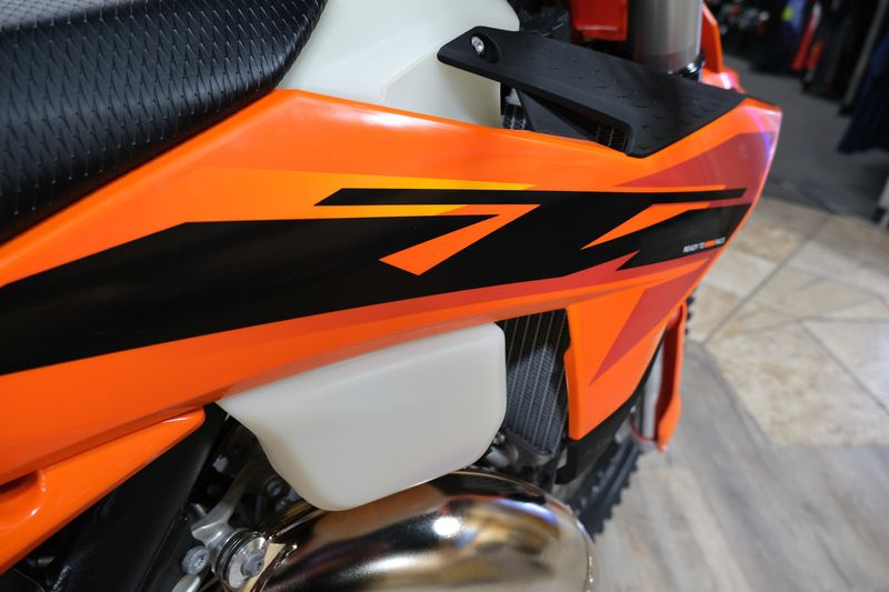 2025 KTM 125XCImage 8