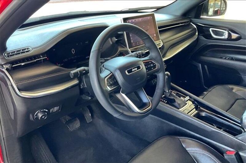2023 Jeep Compass LimitedImage 14