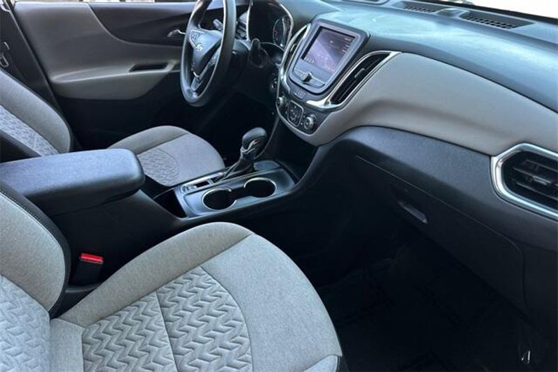 Used 2023 Chevrolet Equinox LTImage 14
