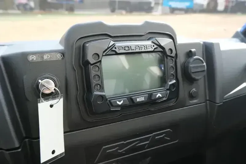 NEW 2026 POLARIS RZR 200 EFI Image 15