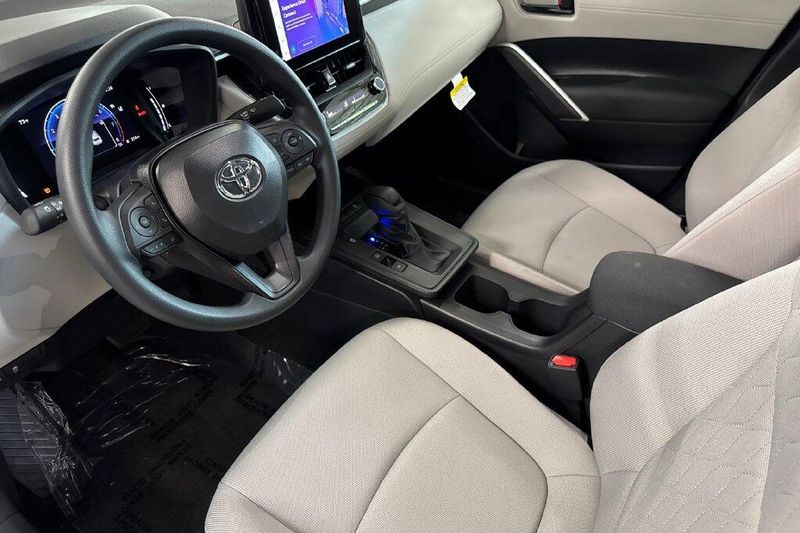 New 2026 Toyota Corolla Cross LImage 9