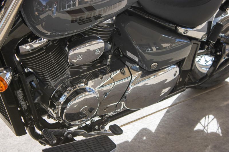 NEW 2025 SUZUKI BOULEVARD C50 Image 14