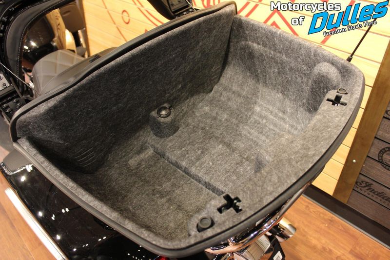 2025 Indian Motorcycle Pursuit Limited 112 Powerband Audio Image 14